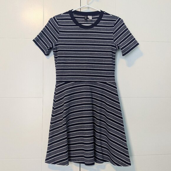 H&M Divided Striped Knit T-shirt Dress - Picture 1 of 9